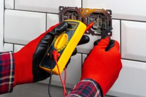 Reparación de averías eléctricas 24h en Sagunto